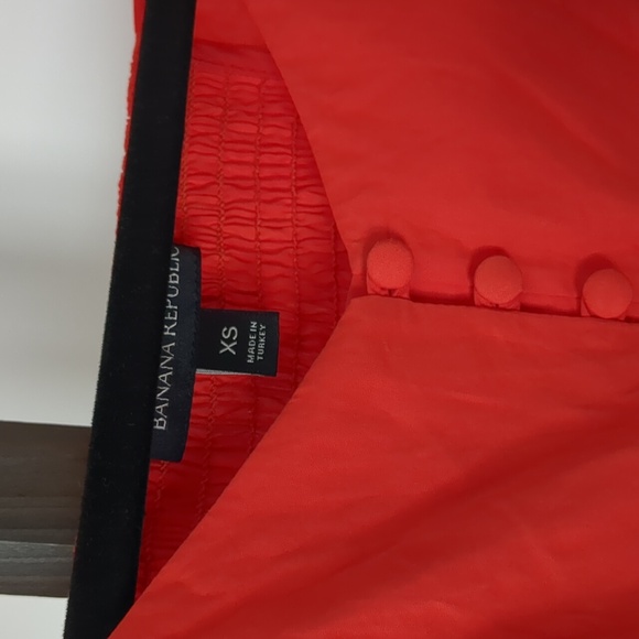 Banana Republic crop blouse - Picture 2 of 3